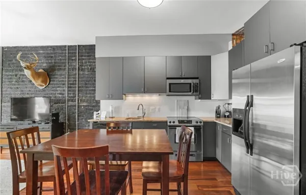 $434,900 | 310 West Broughton Street, Unit 3011, Savannah, GA 31401