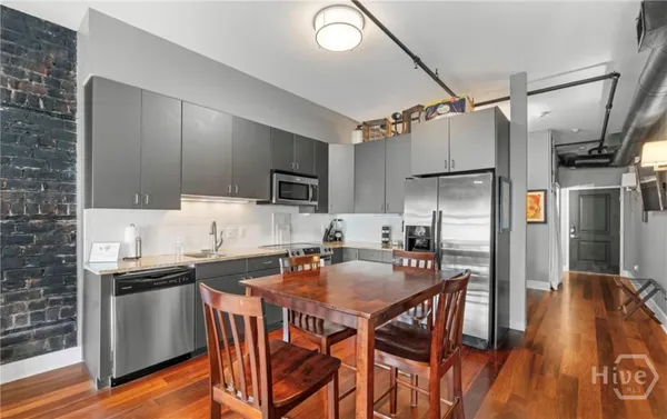 $434,900 | 310 West Broughton Street, Unit 3011, Savannah, GA 31401