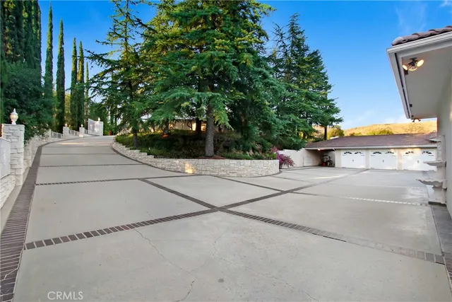 $1,249,910 | 8800 Avenida Miravilla, Cherry Valley, CA 92223