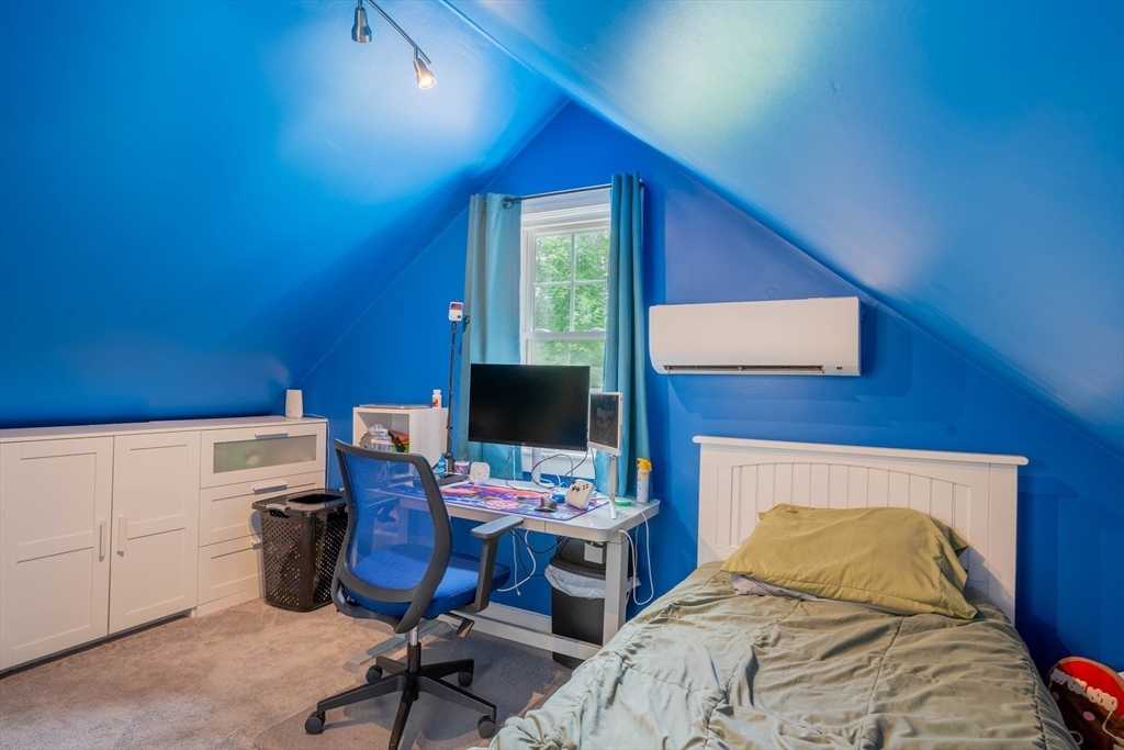 2 Kelsey Road Boxford, MA 01921 - Photo 13 of 42 a bedroom with a workspace