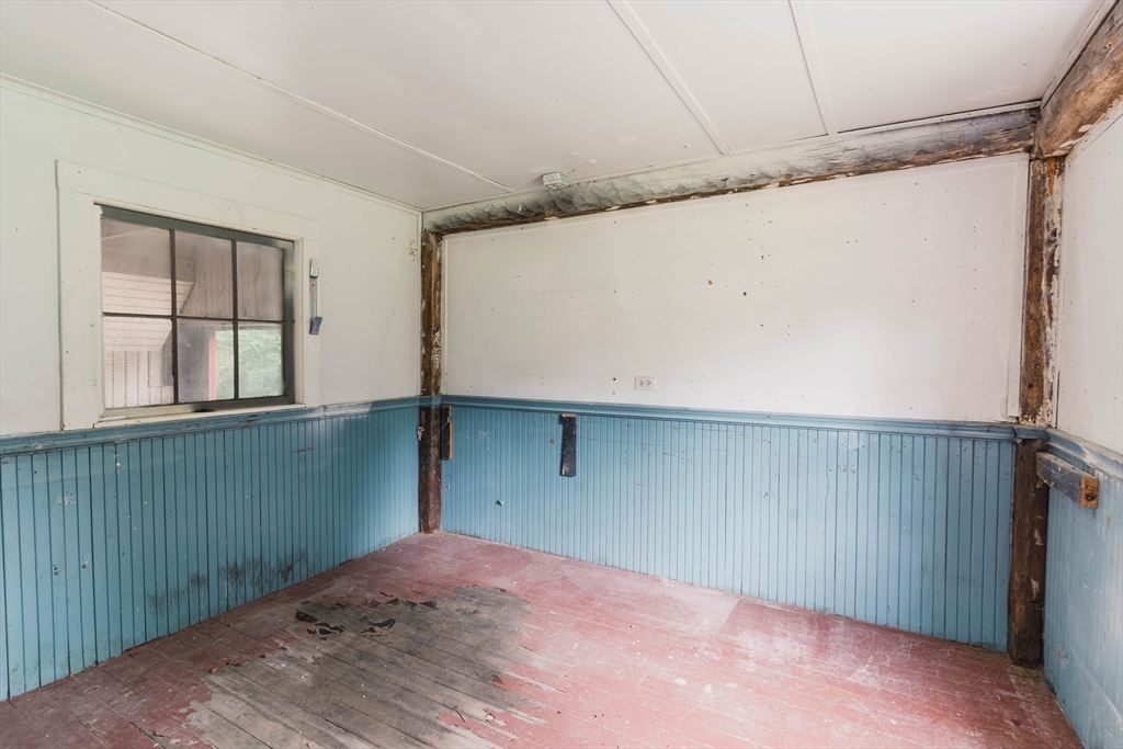2 Kelsey Road Boxford, MA 01921 - Photo 29 of 42 a view of a garage