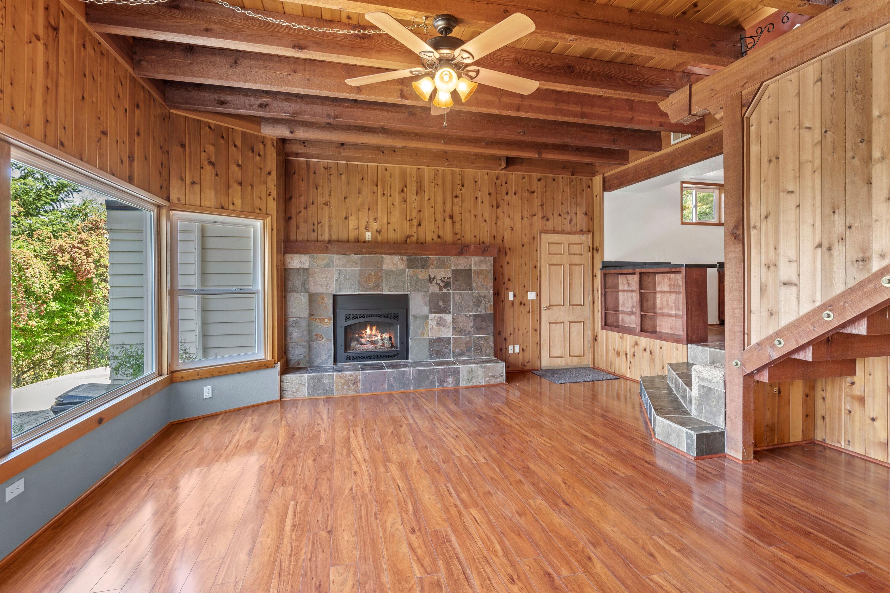 6397 Pioneer Road Medford, OR 97501 - Photo 25 of 44 Lower Level Bonus Room