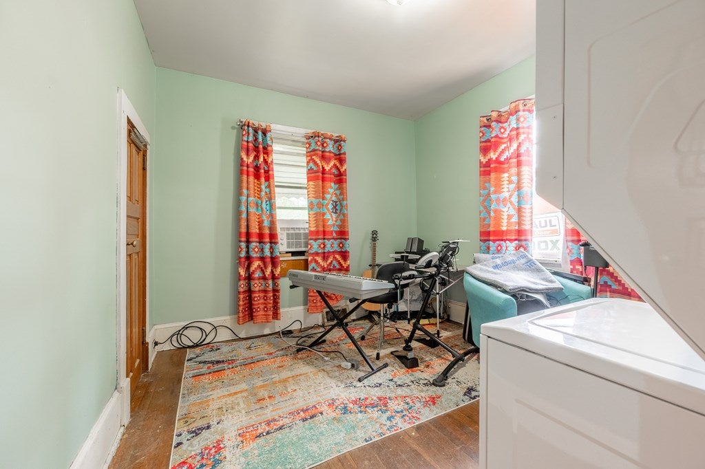1301 Newbern Road Pulaski, VA 24301 - Photo 14 of 50 Gallery Image 14