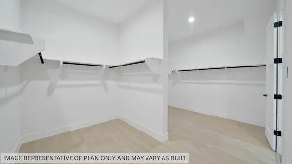 $897,300 | 331 Louvenia Court, Magnolia, TX 77354