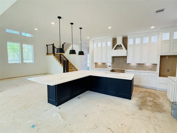 $897,300 | 331 Louvenia Court, Magnolia, TX 77354