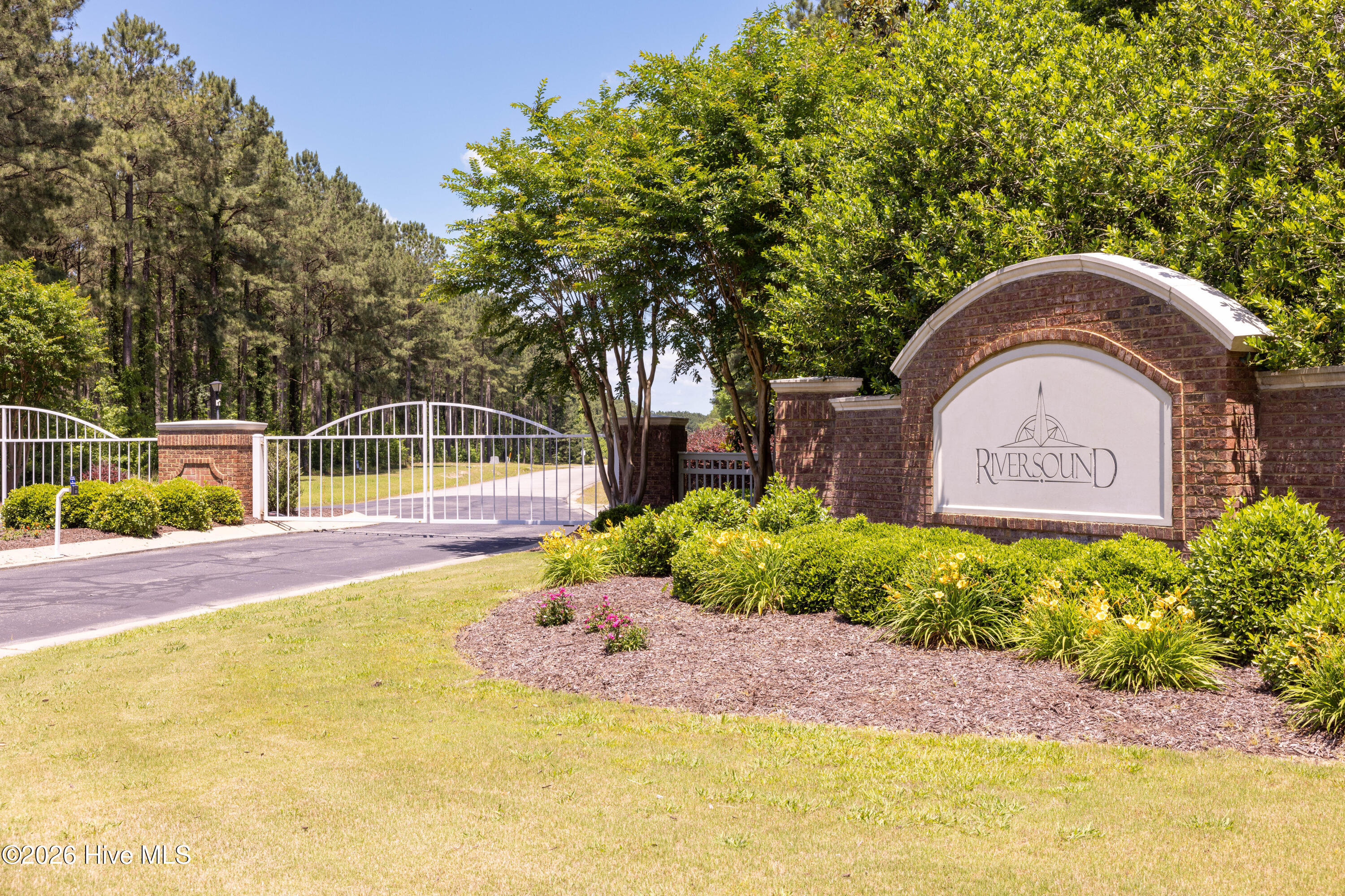 300 Plumtree Edenton, NC 27932 - Photo 2 of 9