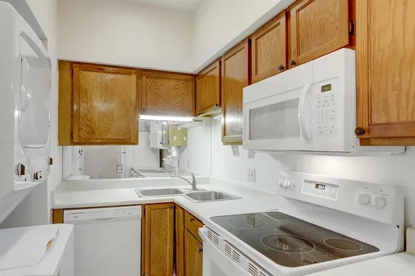 $137,000 | 8055 Cambridge Street, Unit 57, Houston, TX 77054