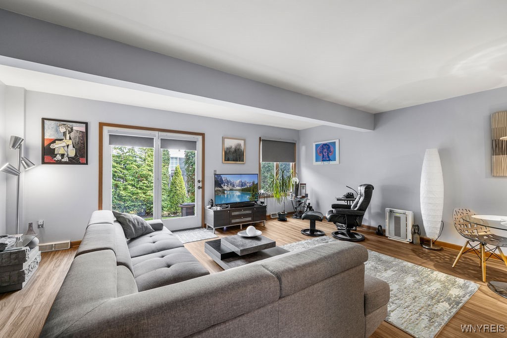 720 Tuscarora Street Lewiston, NY 14092 - Photo 4 of 38