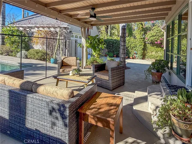 $1,479,000 | 405 North Beachwood Drive, Burbank, CA 91506