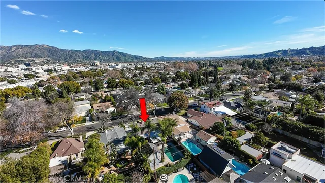 $1,479,000 | 405 North Beachwood Drive, Burbank, CA 91506