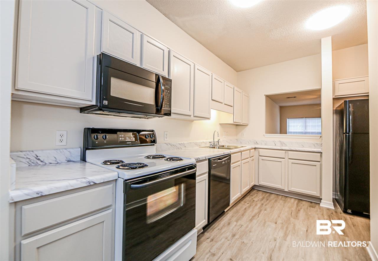 2651 South Juniper Street, Unit 100 Foley, AL 36535 - Photo 5 of 36