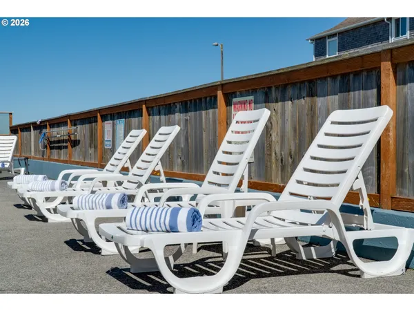 $335,000 | 2316 Beach Drive, Unit 157, Seaside, OR 97138