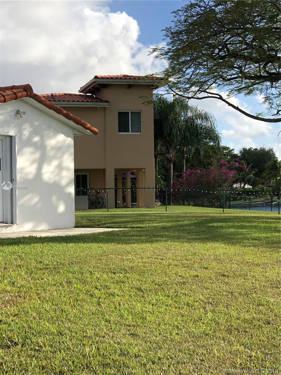 14640 Fitzpatrick Road Miami Lakes, FL 33014 - Photo 21 of 77 Gallery Image 21