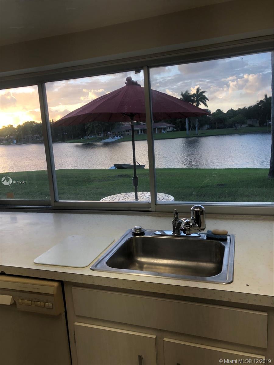 14640 Fitzpatrick Road Miami Lakes, FL 33014 - Photo 28 of 77 Gallery Image 28