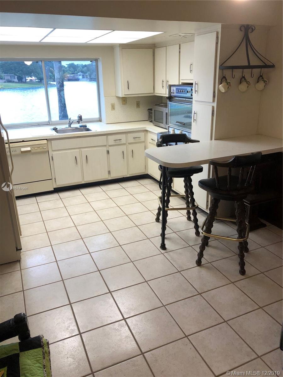 14640 Fitzpatrick Road Miami Lakes, FL 33014 - Photo 32 of 77 Gallery Image 32