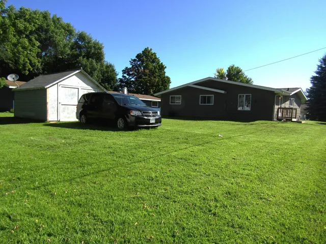 $157,000 | 145 North Bordson Street, Appleton, MN 56208