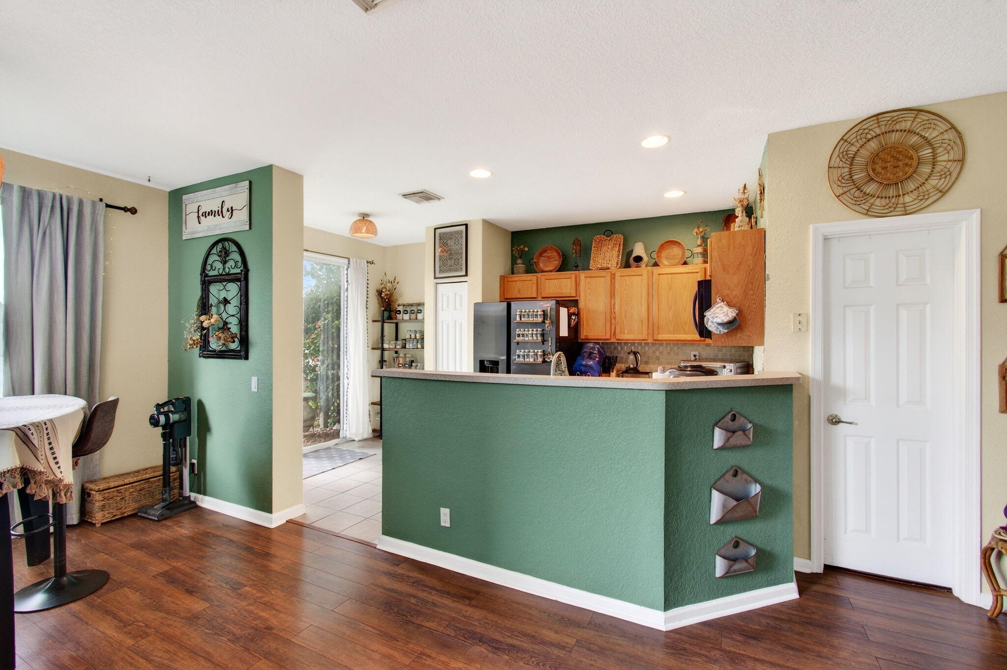 3167 Laurel Ridge Circle Riviera Beach, FL 33404 - Photo 20 of 94 27-web-or-mls-DSC_3293