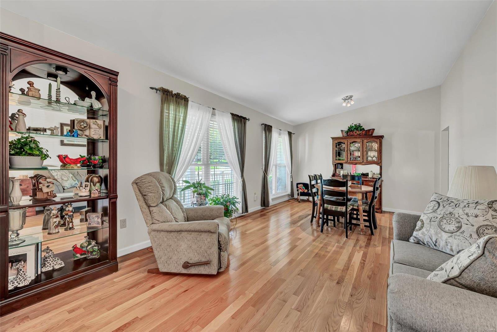 1153 Spencer Road St. Peters, MO 63376 - Photo 4 of 29 Gallery Image 4