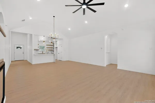 $2,700 | 514 Contour Drive, Spring Branch, TX 78070