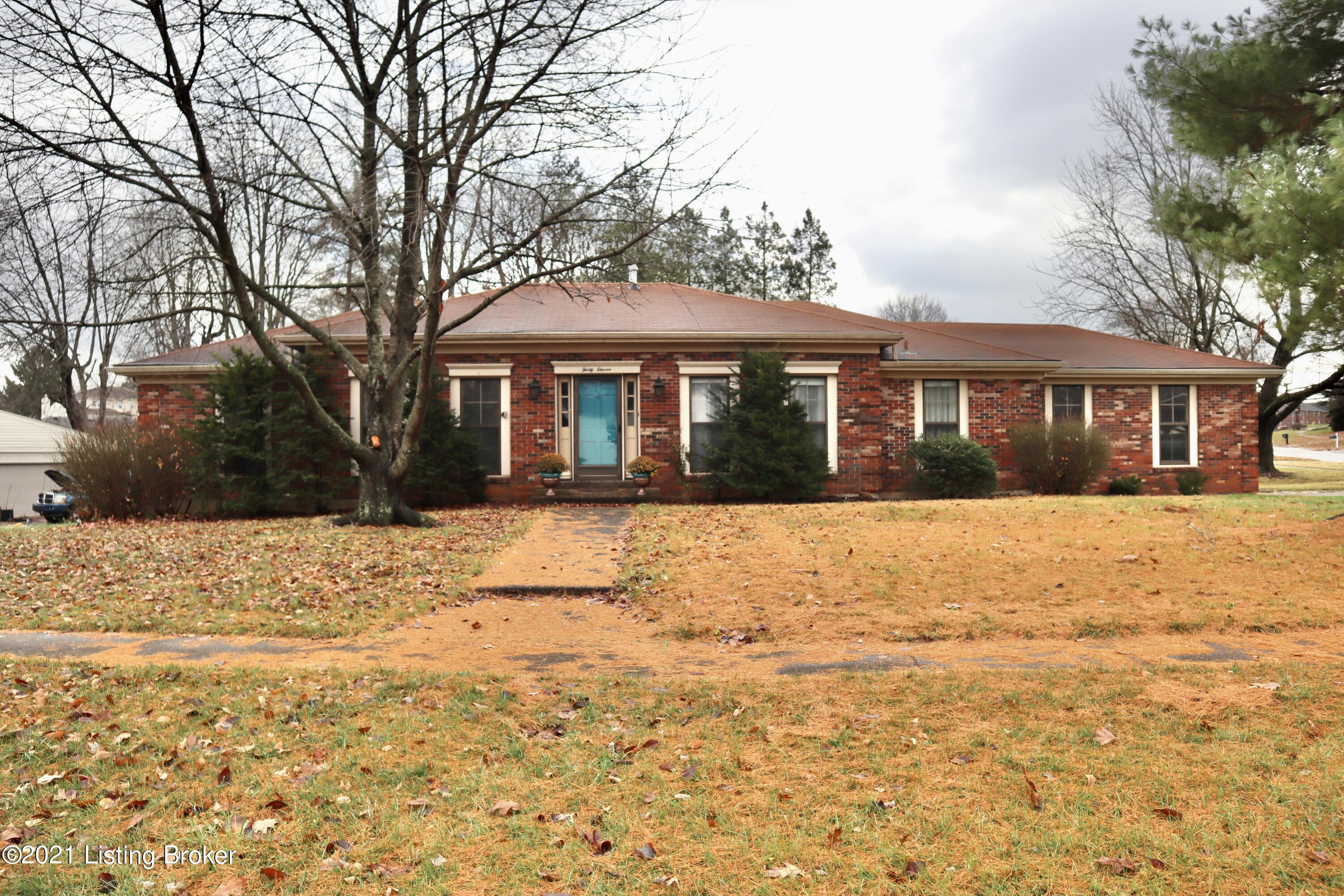 3011 Winterhaven Road Louisville, KY 40220 - Photo 1 of 33 IMG_2640