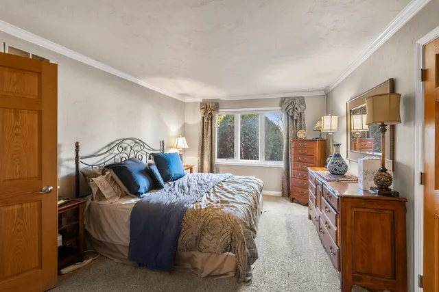 $350,000 | 5405 Somerset Lane South, Greenfield, WI 53221