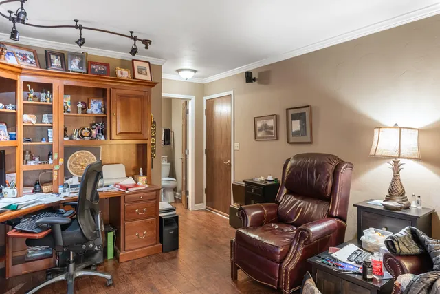 $350,000 | 5405 Somerset Lane South, Greenfield, WI 53221