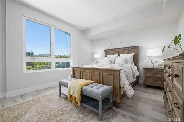 $3,595 | 5820 La Mirada Avenue, Unit 301, Hollywood, CA 90038