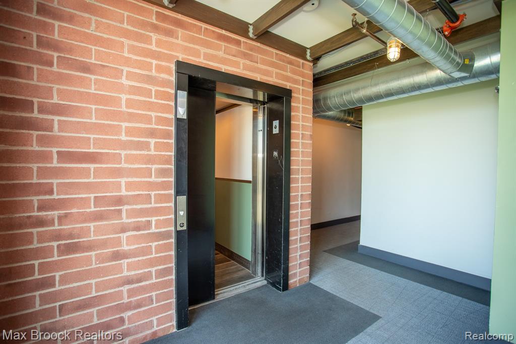 211 East 9 Mile Road, Unit 307 Ferndale, MI 48220 - Photo 5 of 60