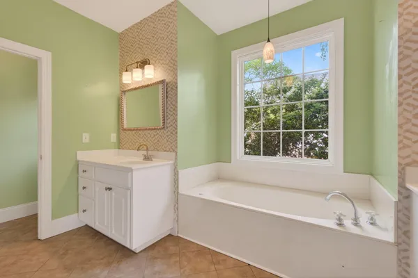 $749,000 | 100 Shores Edge Drive, Chapin, SC 29036