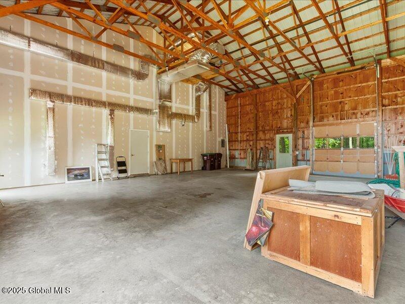 107 Hosey Russell Road Pittstown, NY 12094 - Photo 5 of 37 15-MW2_4211