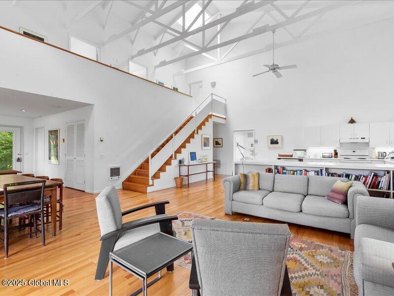 107 Hosey Russell Road Pittstown, NY 12094 - Photo 7 of 37 30-MW2_4287