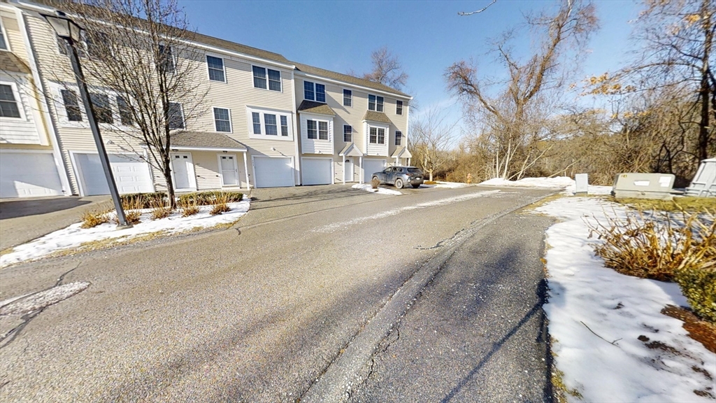 41 Boston Road, Unit 153 Billerica, MA 01862 - Photo 3 of 33