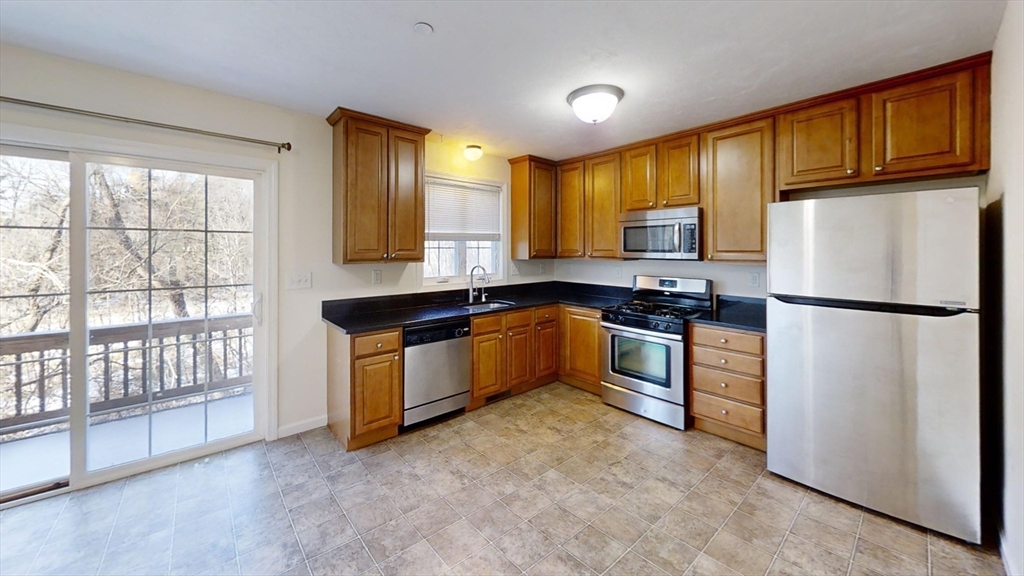 41 Boston Road, Unit 153 Billerica, MA 01862 - Photo 4 of 33