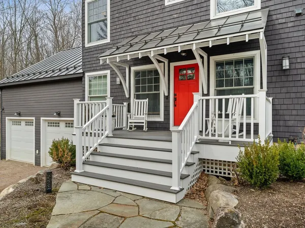 $3,150,000 | 266 E Shore North, Grand Isle, VT 05458