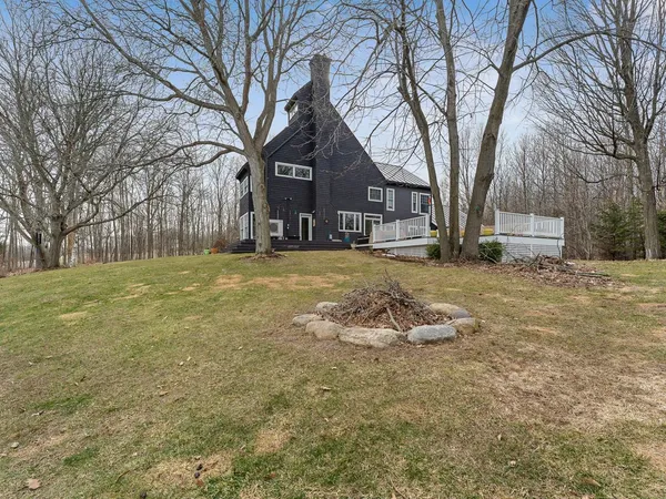 $3,150,000 | 266 E Shore North, Grand Isle, VT 05458