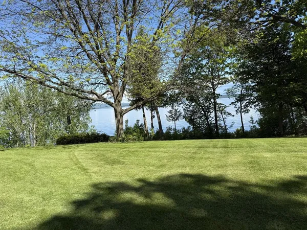 $3,150,000 | 266 E Shore North, Grand Isle, VT 05458