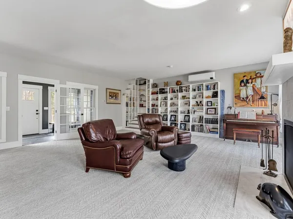 $3,150,000 | 266 E Shore North, Grand Isle, VT 05458