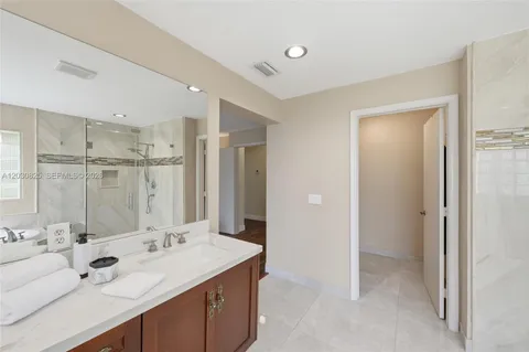 $899,999 | 18000 Northwest 16th Street, Pembroke Pines, FL 33029