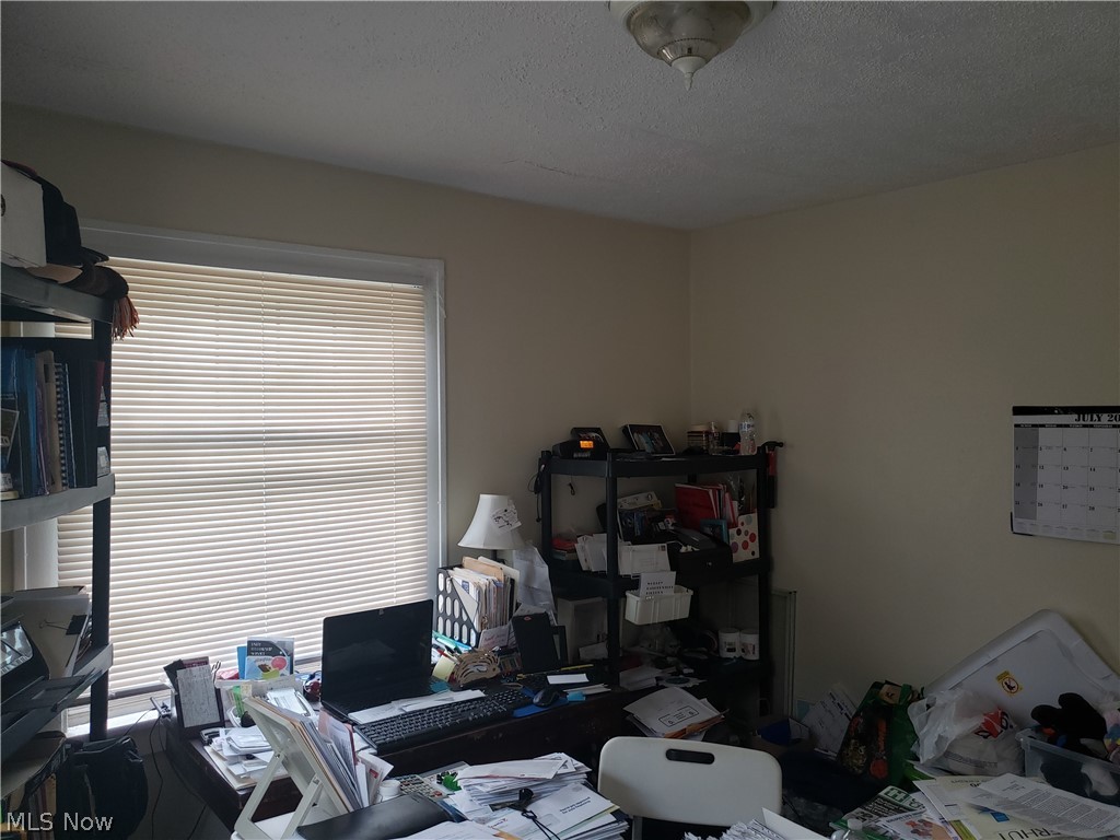 1032 Helmsdale Road Cleveland Heights, OH 44112 - Photo 15 of 23
