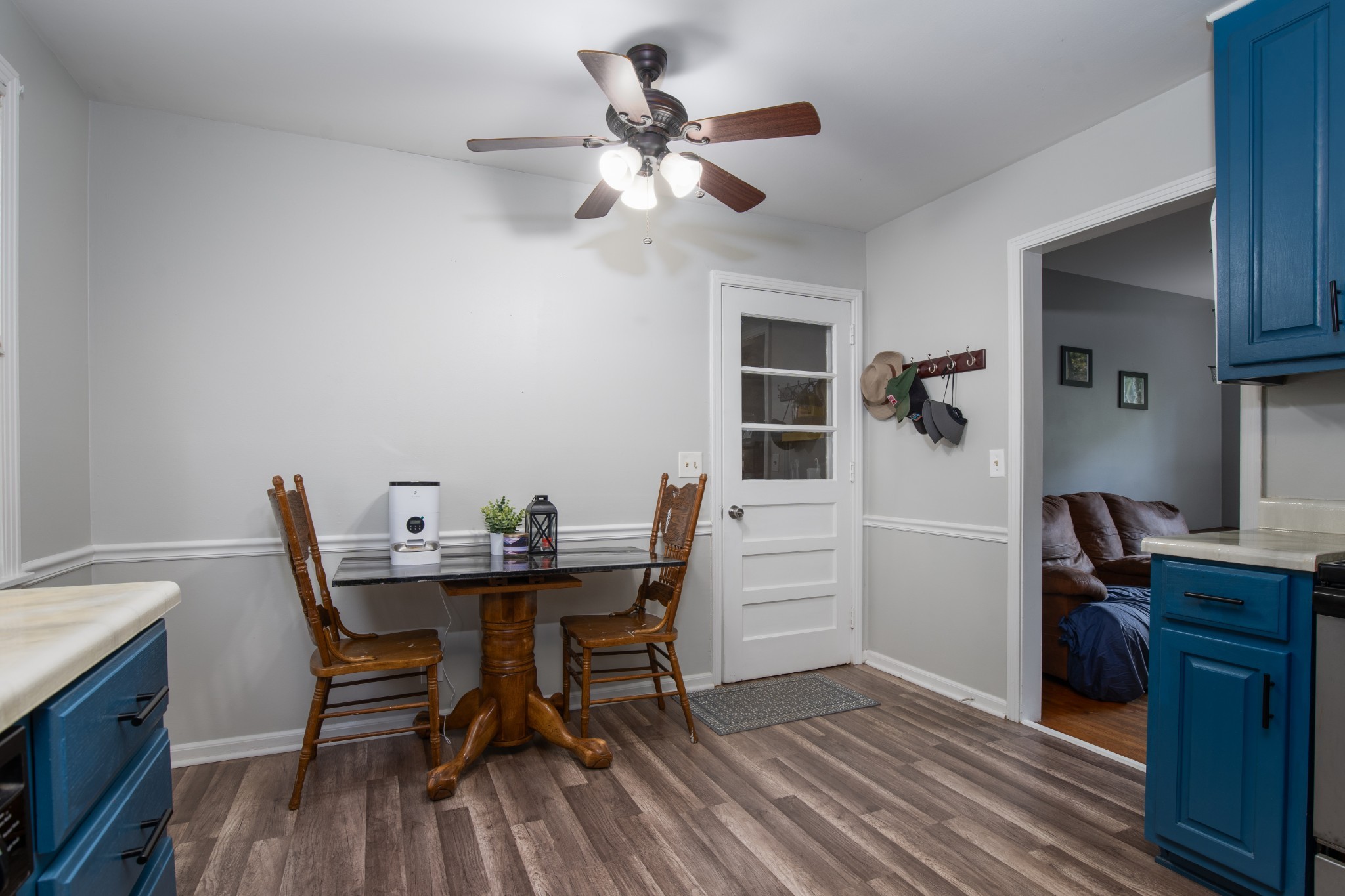 109 Randy Road Madison, TN 37115 - Photo 8 of 31 a dining room with furniture and window