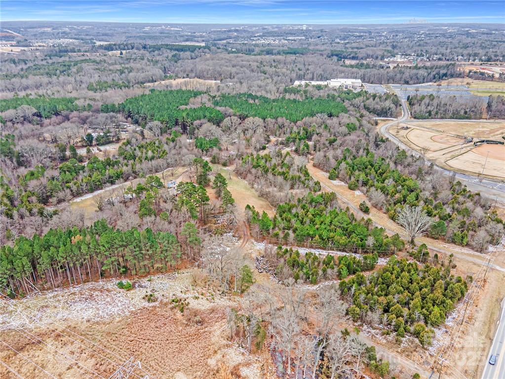 13320 Mallard Creek Road Charlotte, NC 28262 - Photo 12 of 24