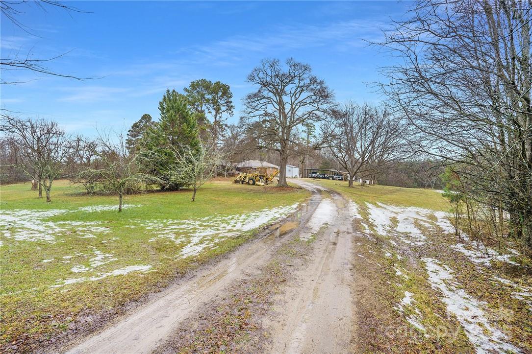 13320 Mallard Creek Road Charlotte, NC 28262 - Photo 20 of 24