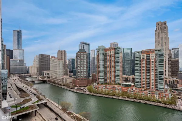 $4,650 | 450 East Waterside Drive, Unit 1511, Chicago, IL 60601