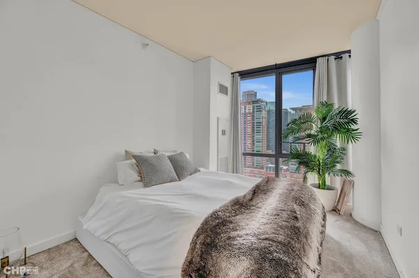 $4,650 | 450 East Waterside Drive, Unit 1511, Chicago, IL 60601
