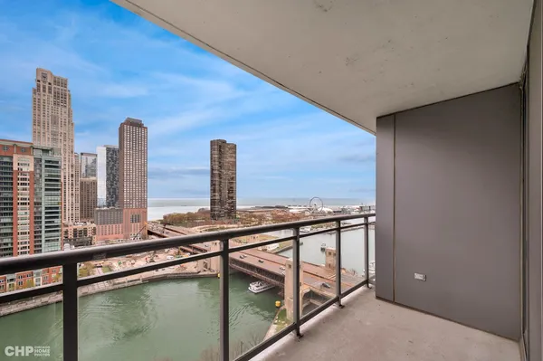 $4,650 | 450 East Waterside Drive, Unit 1511, Chicago, IL 60601