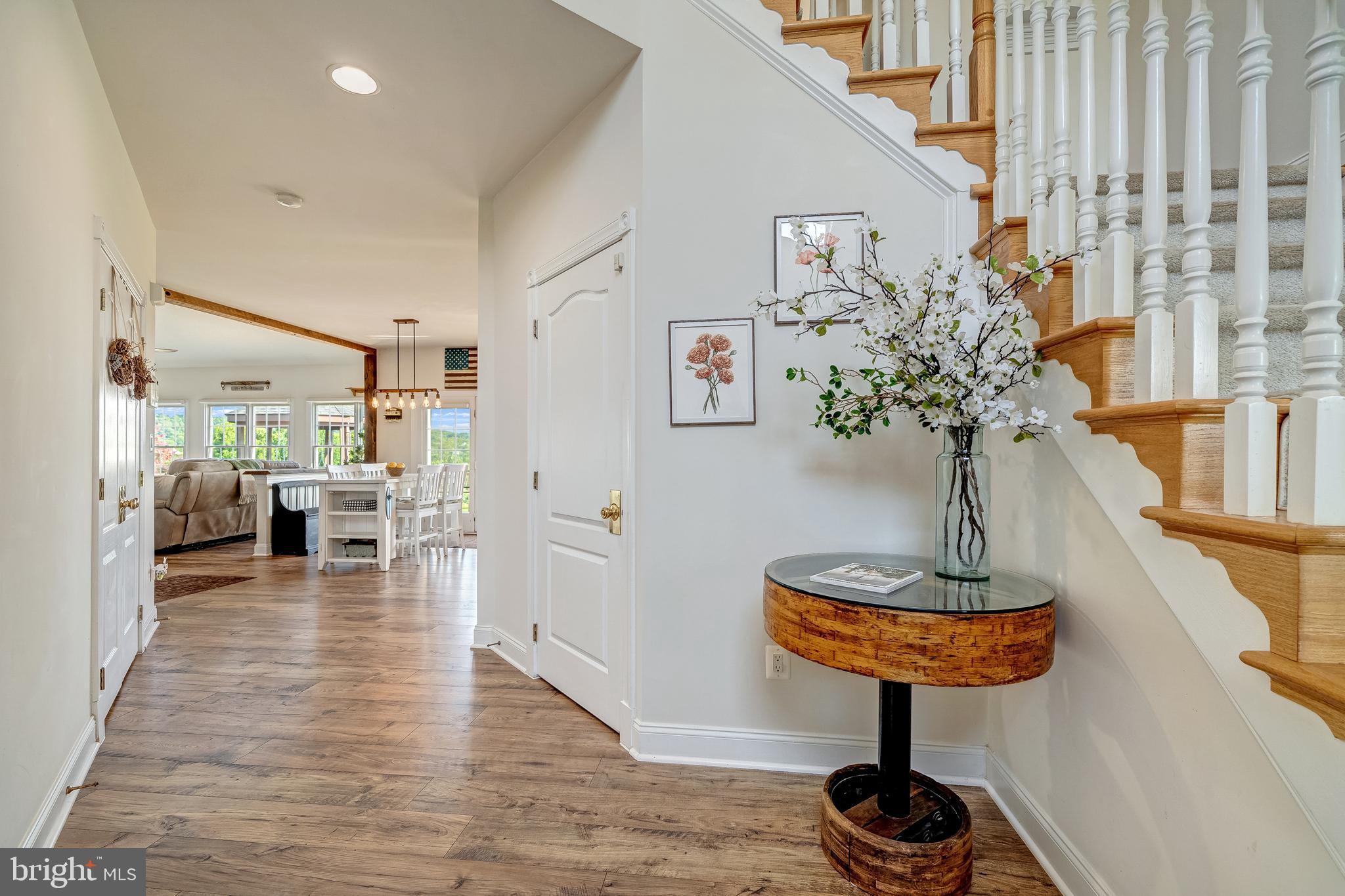 40965 Stumptown Road Waterford, VA 20197 - Photo 12 of 68 foyer