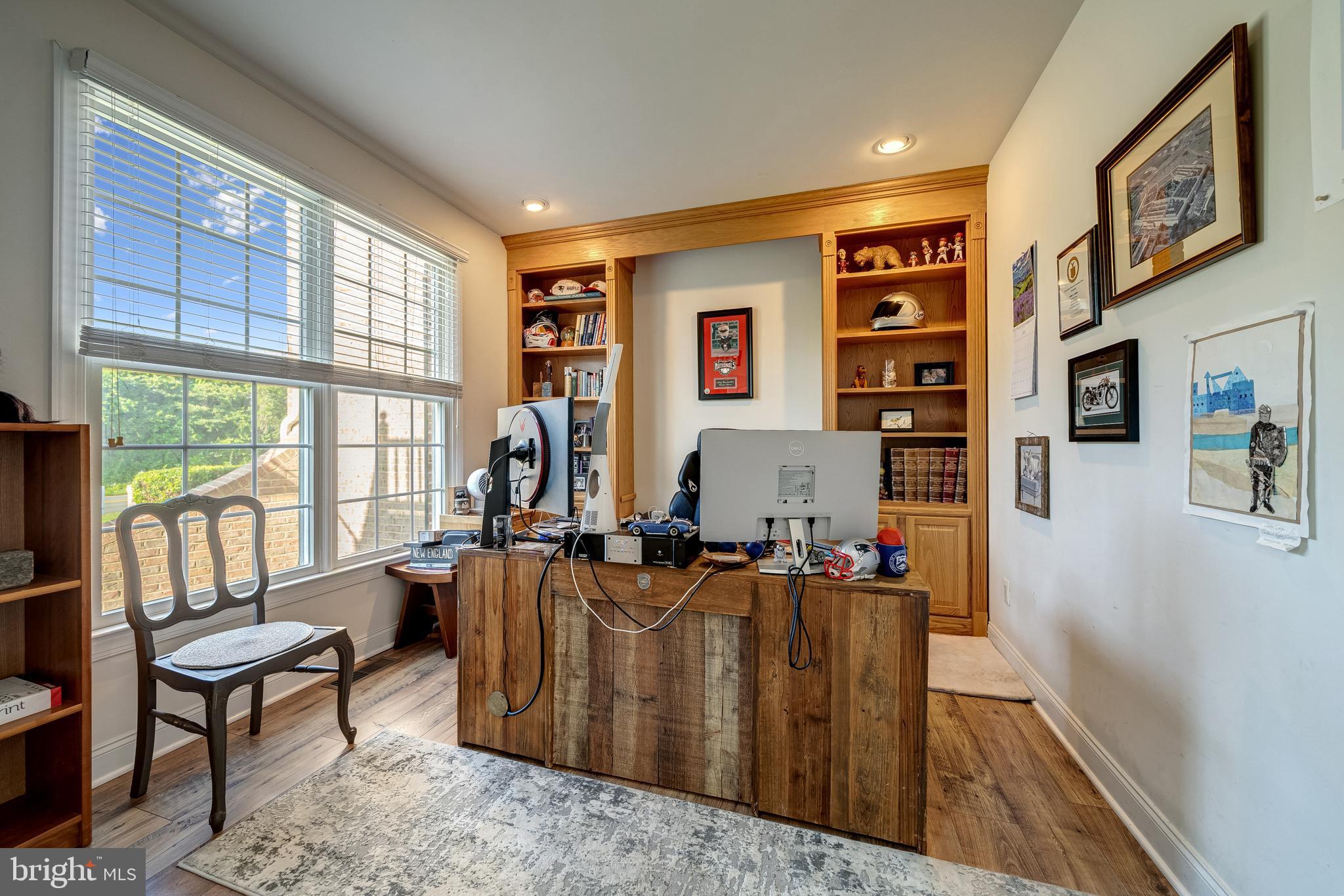 40965 Stumptown Road Waterford, VA 20197 - Photo 16 of 68 main level study