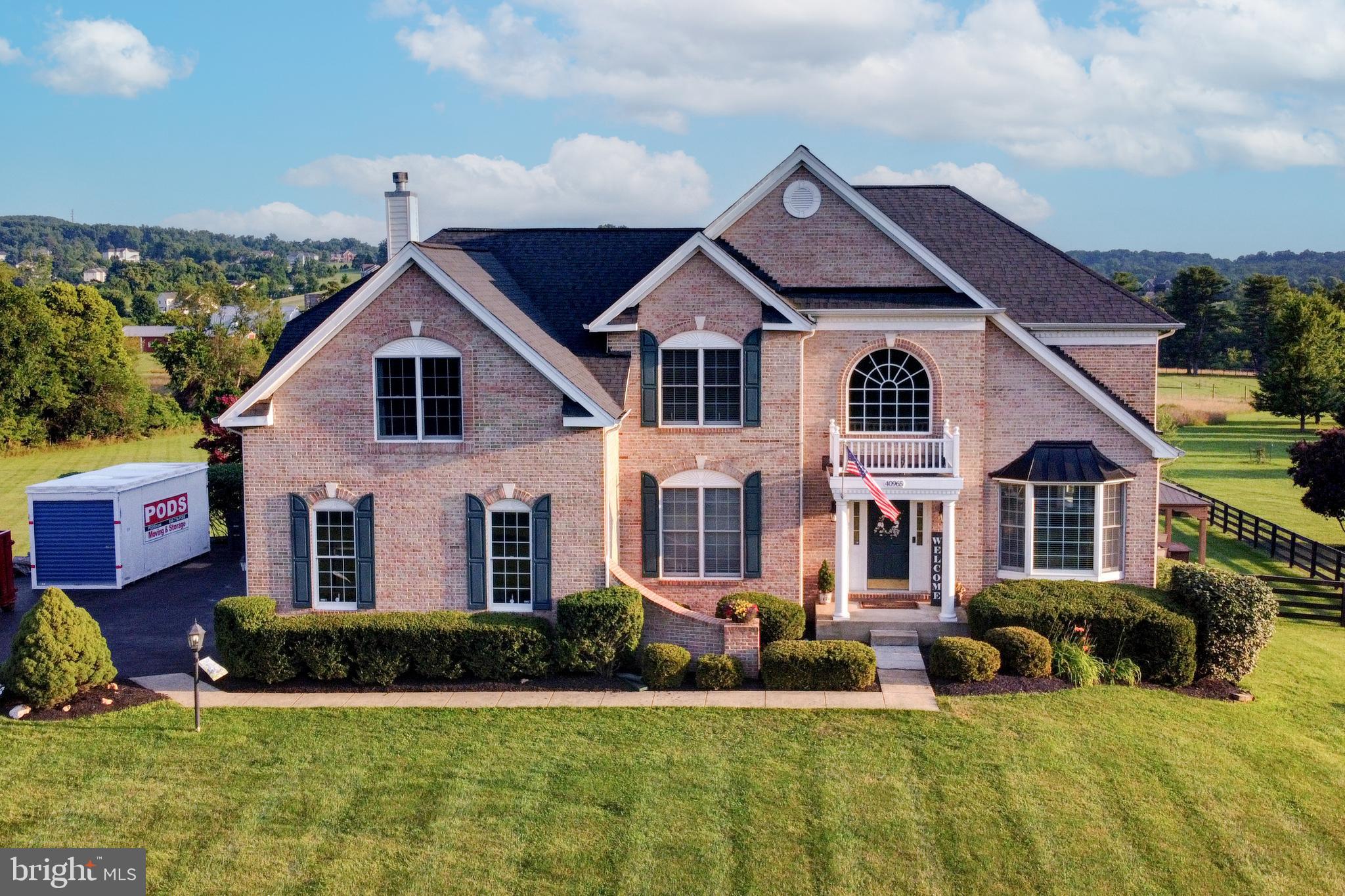 40965 Stumptown Road Waterford, VA 20197 - Photo 2 of 68 front view