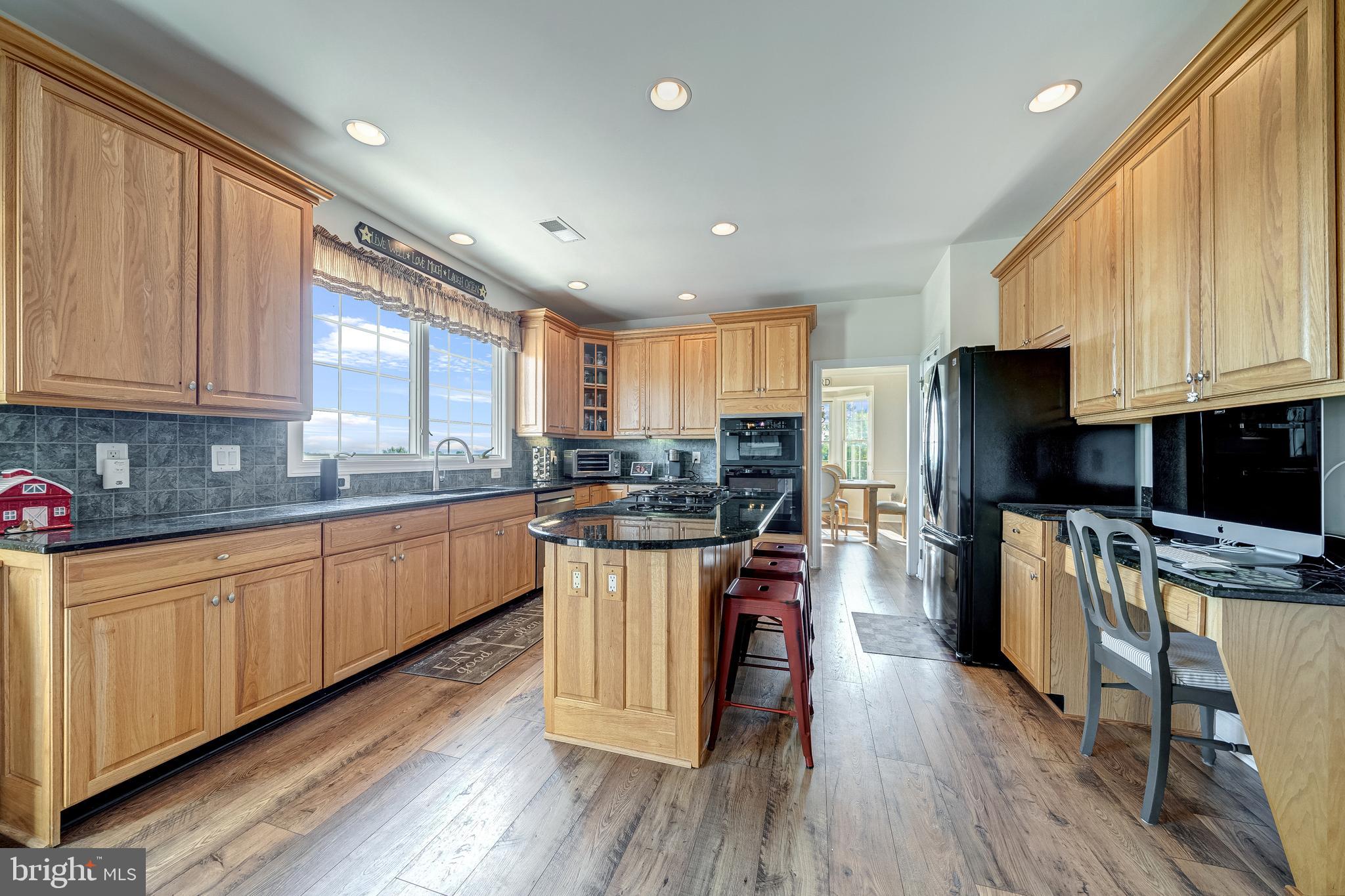 40965 Stumptown Road Waterford, VA 20197 - Photo 30 of 68 large kitchen space