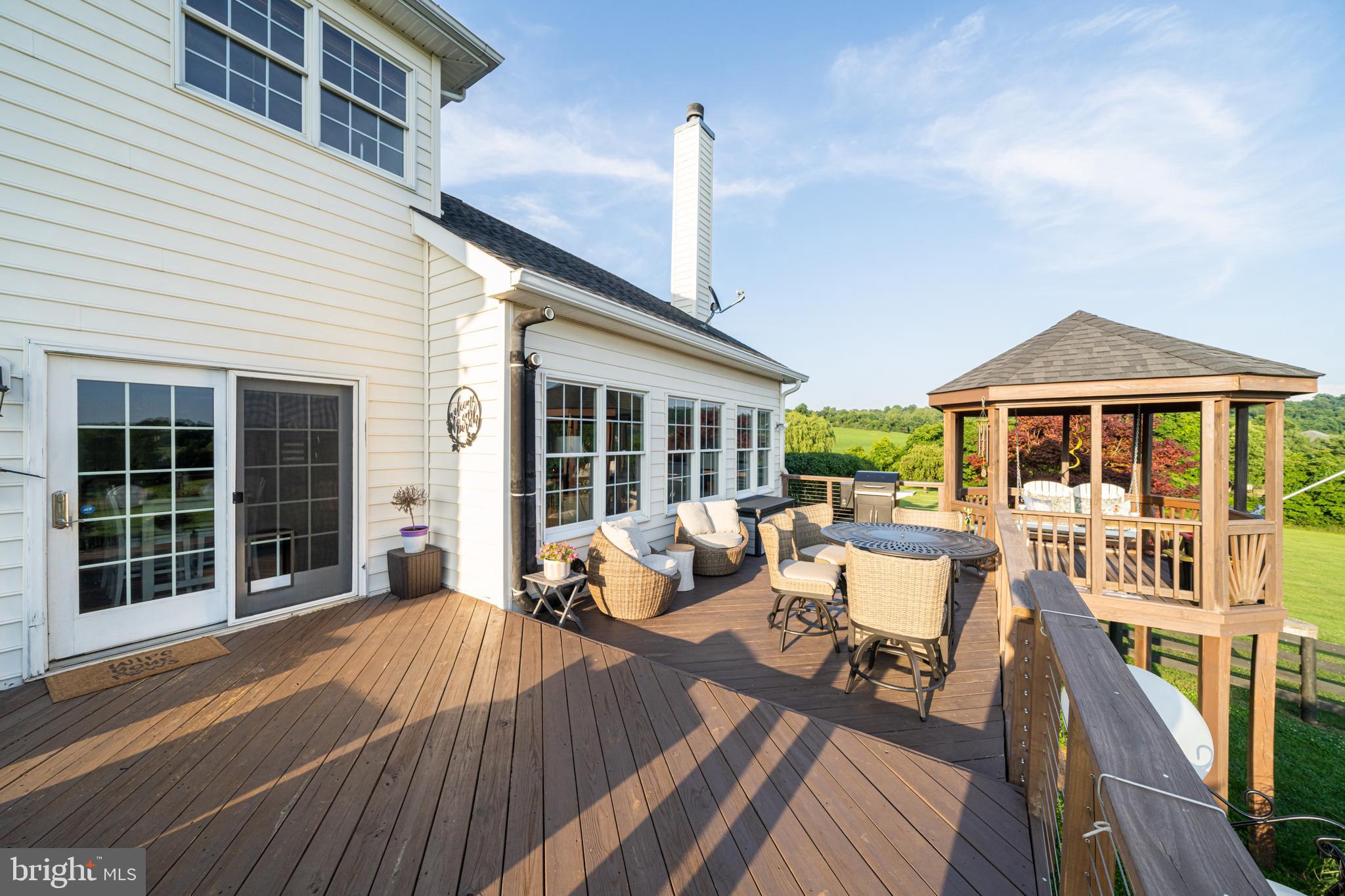40965 Stumptown Road Waterford, VA 20197 - Photo 33 of 68 Large deck and gazebo